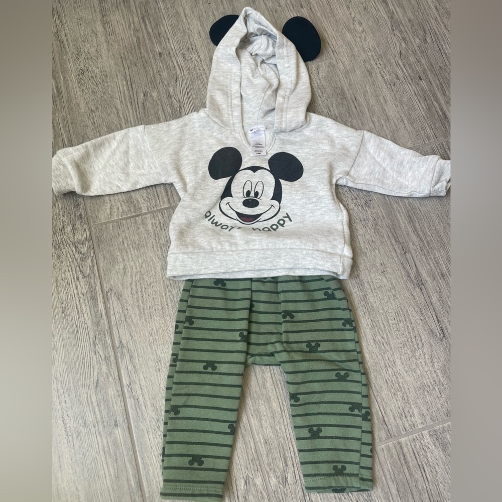 Mickey Mouse 2 piece outfit - baby boy 6-9 months
